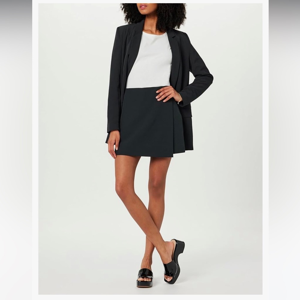 Black Mini skort - Picture 4 of 10
